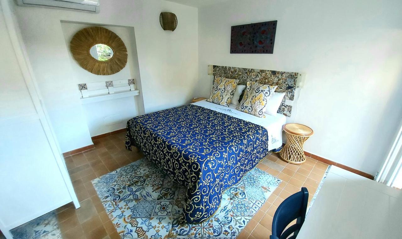 Vfh Flavia Eco - 50 Metri Dal Mare Bed & Breakfast 5*